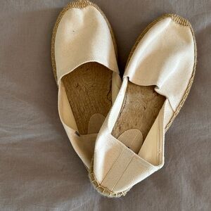NWOT Soludos Cream Canvas Espadrilles